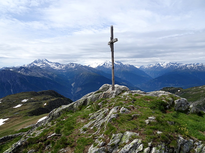Bild Gipfelkreuz Foggenhorn (hikr.org)